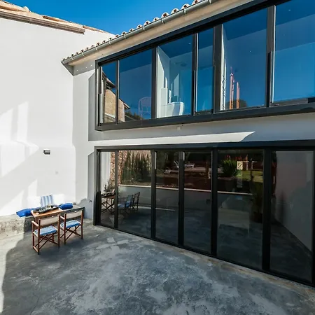 Cabrit Villa Alaro